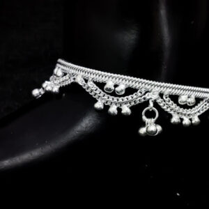 Silver chains for on sale legs